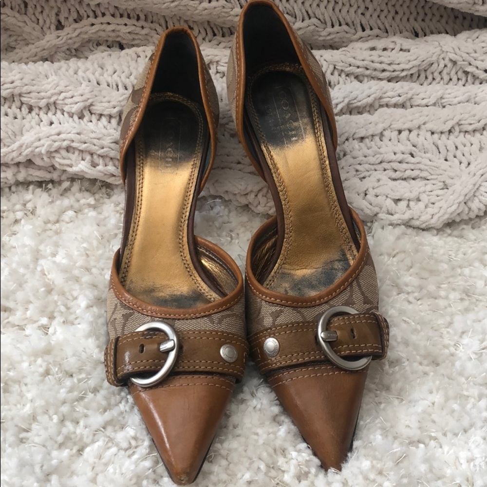 Sexy and subtle Coach 2 inch heel shoes.